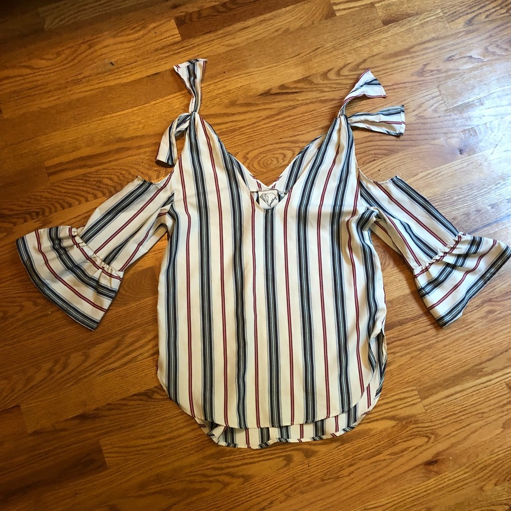Janet Chung Flared Sleeve Shirt